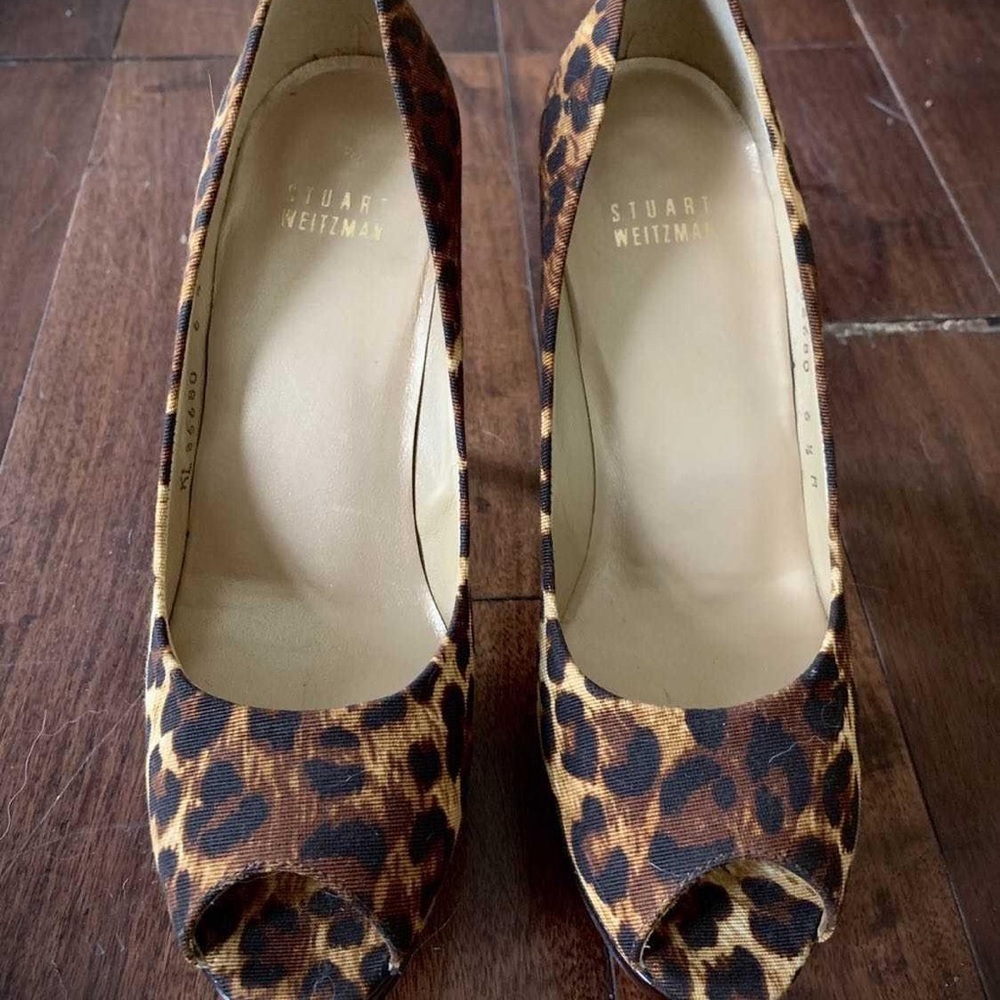 Stuart weitzman leopard pumps